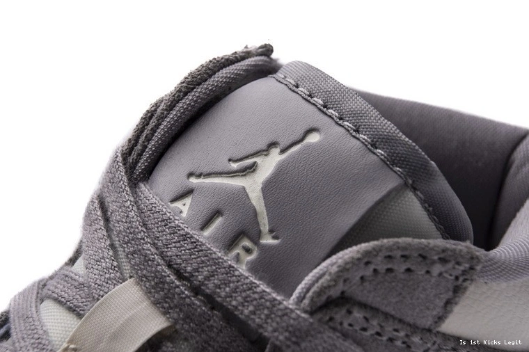 AH7389-101  (W) Retro 1  Jordan Ivory High air Pale 0902